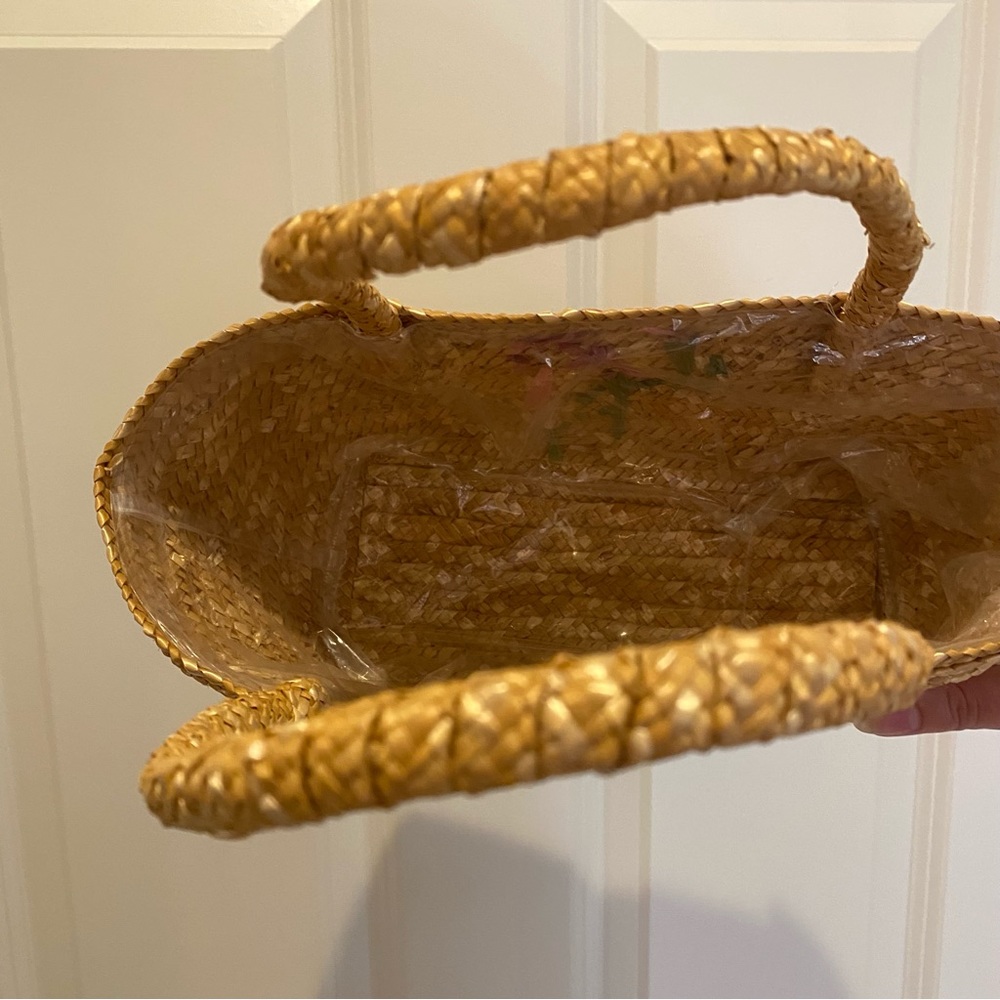Wicker Flower Bag - Picture 3 of 3